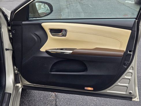 Used 2014 Toyota Avalon Limited image 4