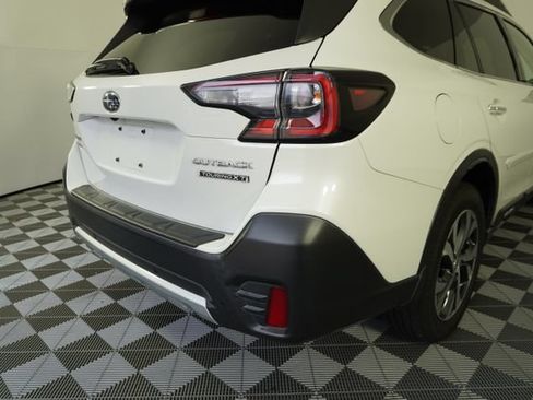 Used 2020 Subaru Outback Touring XT AWD/4WD image 13