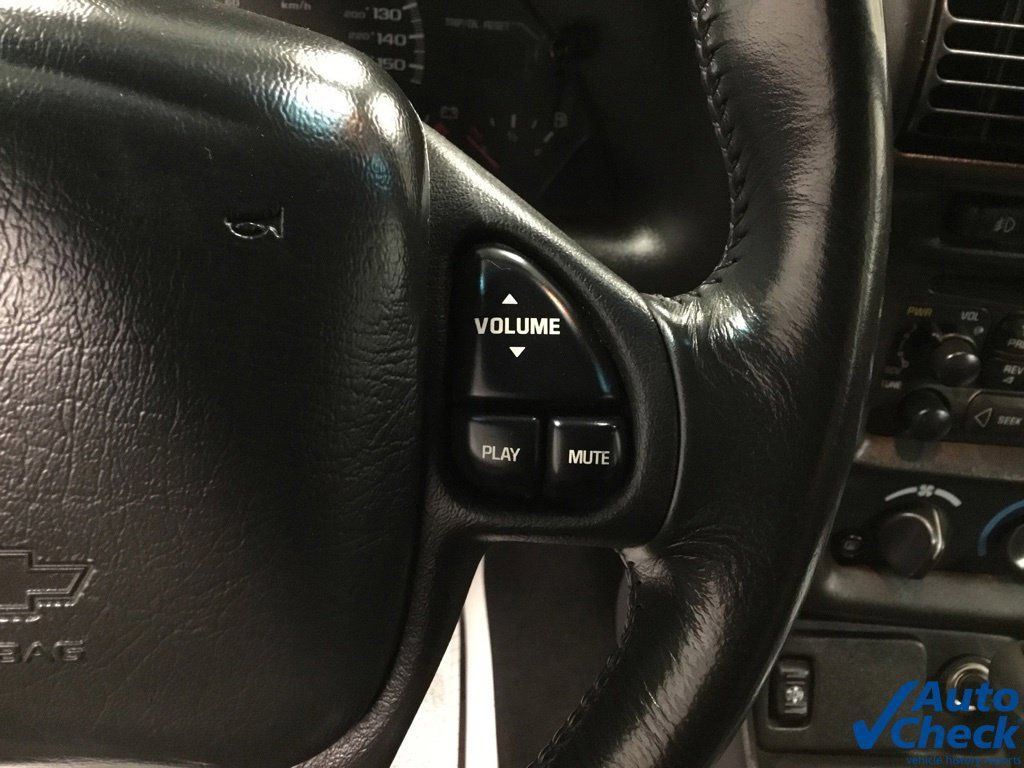 Used 2000 Chevrolet Camaro Z28 w/ Sport Appearance Pkg RWD image 46
