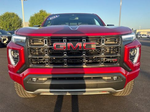 Used 2024 GMC Canyon AT4 AWD/4WD image 9