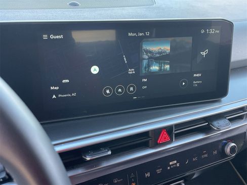 Certified 2025 Kia Sorento EX image 24