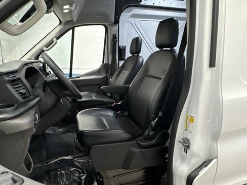 Used 2025 Ford Transit 250 148 High Roof AWD image 25