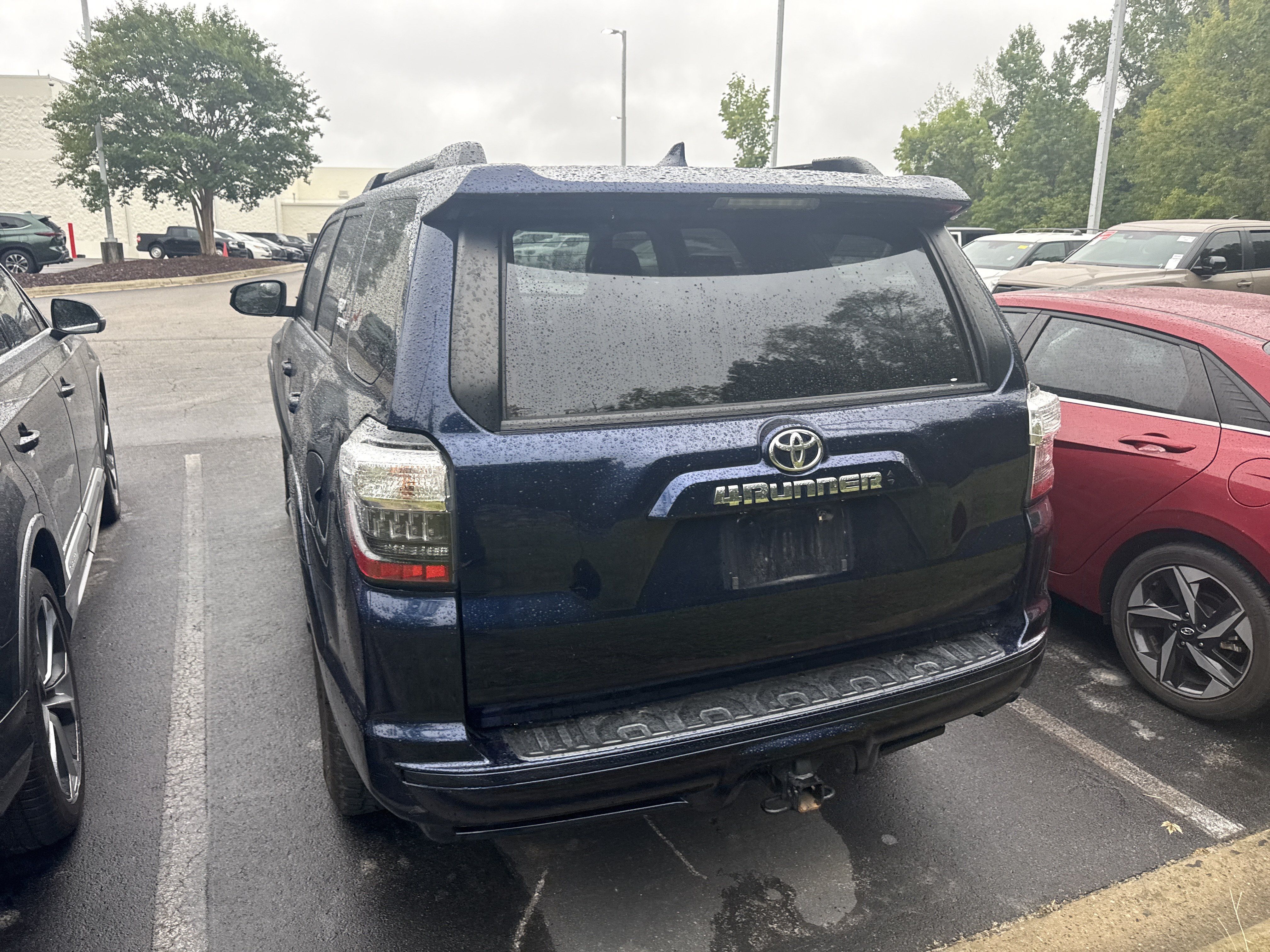 Used 2022 Toyota 4Runner TRD Sport AWD/4WD image 9