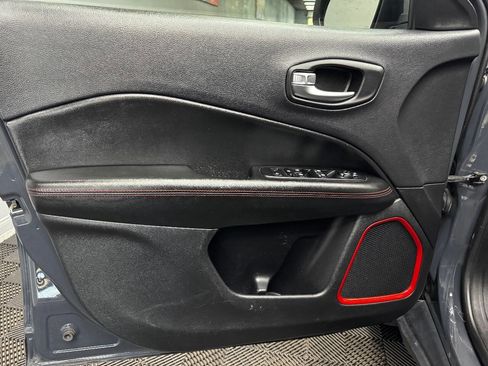 Used 2018 Jeep Compass Trailhawk w/ Safe & Security Group image 36