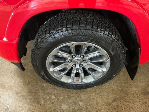 Used 2021 RAM 1500 Laramie image 11