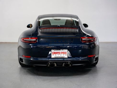 Used 2018 Porsche 911 Carrera GTS RWD image 4
