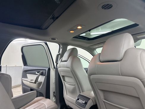 Used 2012 GMC Acadia Denali image 23