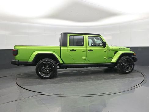 New 2026 Jeep Gladiator Willys AWD/4WD image 2