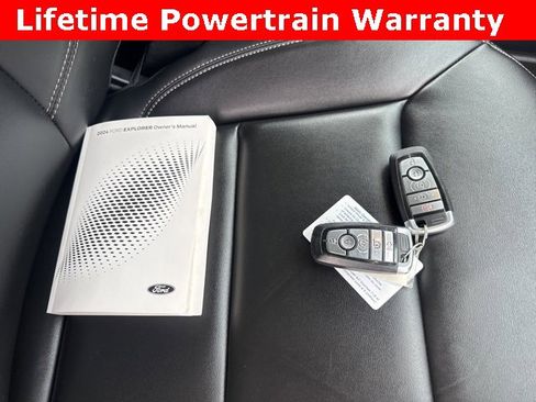 Used 2024 Ford Explorer XLT w/ Equipment Group 202A image 17