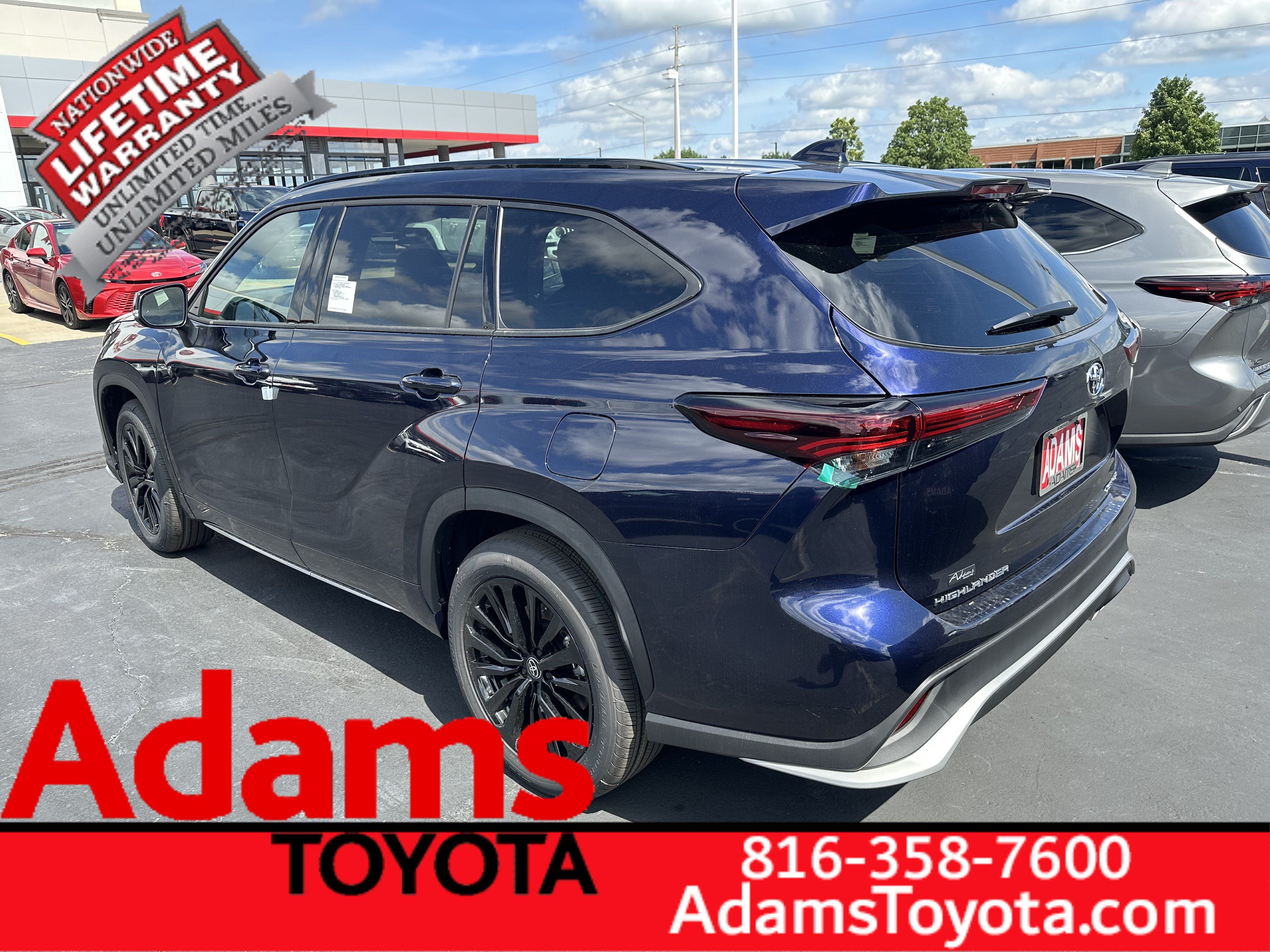 Used 2026 Toyota Highlander XSE AWD/4WD image 3