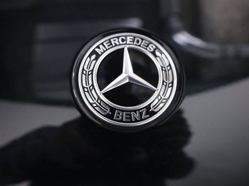 Used 2023 Mercedes-Benz EQE 500 4MATIC SUV w/ Pinnacle Trim Package image 60