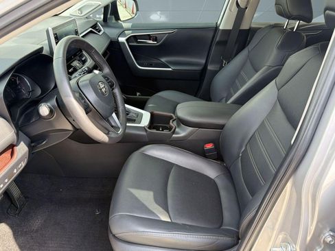 Used 2022 Toyota RAV4 Limited w/ Limited Grade Weather Package FWD image 5