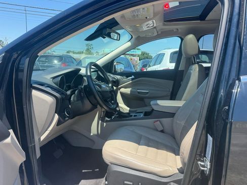 Used 2017 Ford Escape Titanium FWD image 7