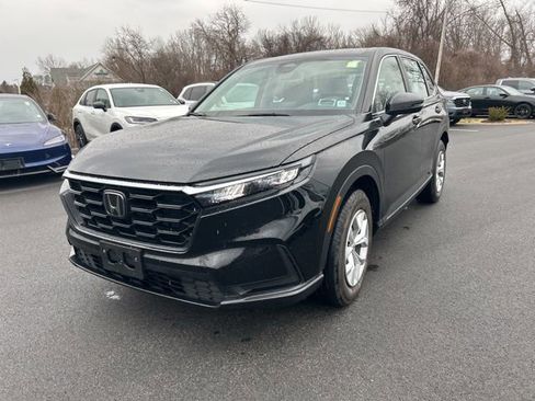 Used 2023 Honda CR-V LX image 2