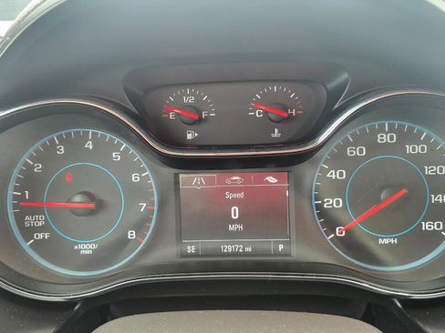 Used 2016 Chevrolet Cruze LT w/ Convenience Package FWD image 8