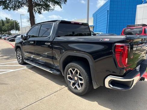 Used 2025 GMC Sierra 1500 SLT AWD/4WD image 4