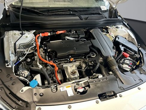 Used 2021 Honda Accord Hybrid image 14