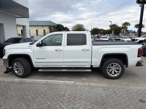 Used 2017 GMC Sierra 1500 SLT w/ SLT Premium Package image 9