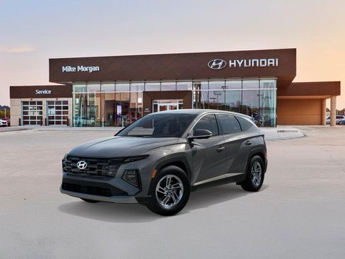 Certified 2026 Hyundai Tucson SE image 1