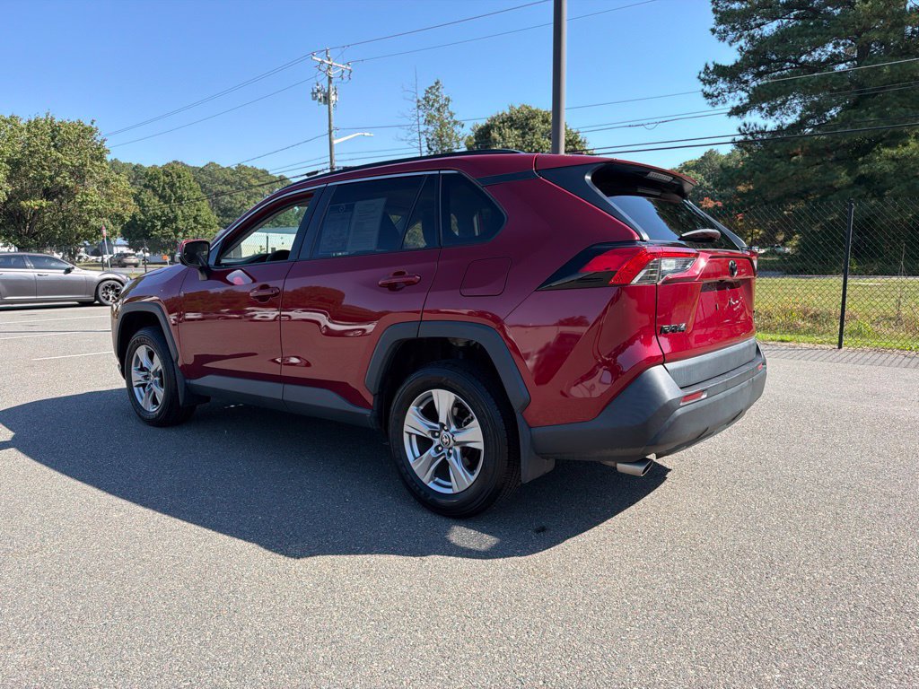 Used 2022 Toyota RAV4 XLE AWD/4WD image 6