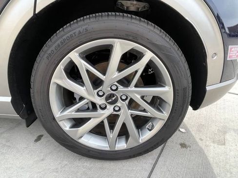 Used 2025 Genesis GV60 Advanced image 5