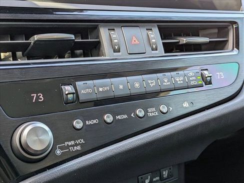 Certified 2022 Lexus ES 350 w/ Premium Package image 9