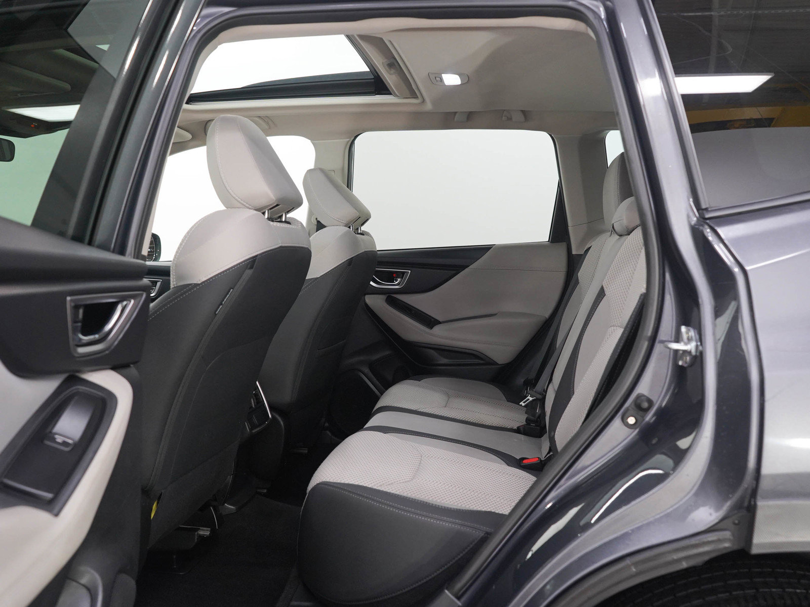 Used 2024 Subaru Forester Premium AWD/4WD image 16