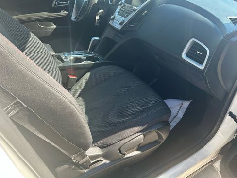 Used 2015 Chevrolet Equinox LT w/ Driver Convenience Package image 11