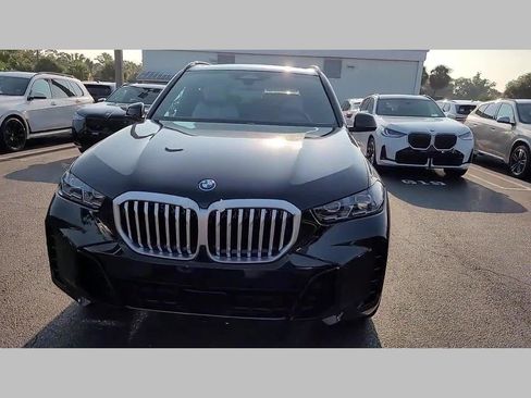 New 2026 BMW X5 xDrive50e w/ M Sport Package image 31