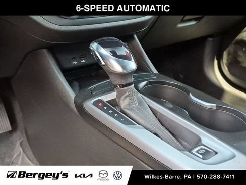 Used 2024 Buick Envista Preferred w/ Convenience I Package FWD image 22