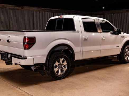 Used 2014 Ford F150 FX4 w/ Equipment Group 402A Luxury image 9