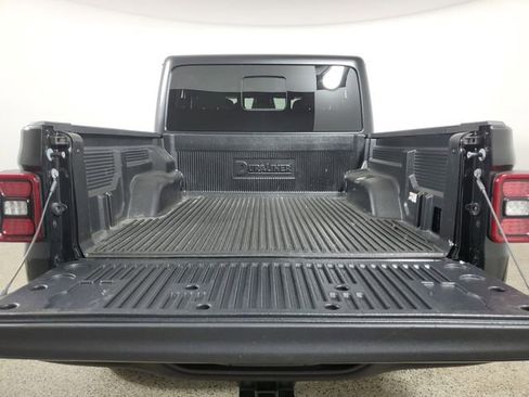 Used 2026 Jeep Gladiator Rubicon image 10