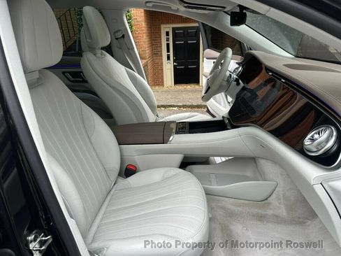Used 2023 Mercedes-Benz EQS 580 4MATIC SUV image 26