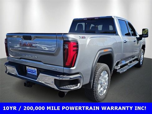 Used 2024 GMC Sierra 2500 SLT w/ SLT Premium Package image 3