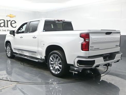 Used 2023 Chevrolet Silverado 1500 High Country w/ High Country Premium Package AWD/4WD image 35