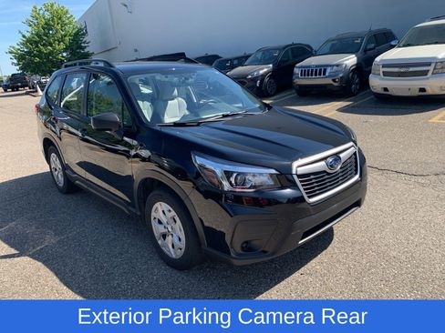 Used 2019 Subaru Forester Limited w/ Alloy Wheel Package AWD/4WD image 3