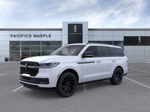 New 2026 Lincoln Navigator Reserve w/ Jet Appearance Package image 1