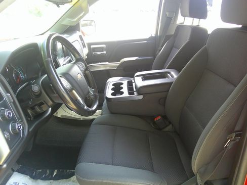 Used 2018 Chevrolet Silverado 1500 LT w/ All Star Edition image 36