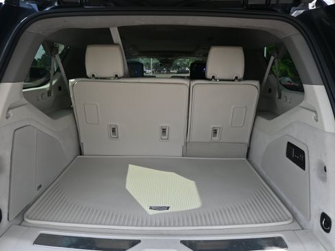 Used 2025 Cadillac Escalade ESV Sport Platinum w/ LPO, ONYX Package AWD/4WD image 72