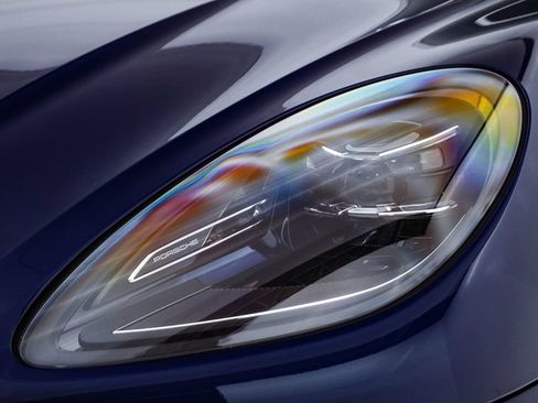 Certified 2026 Porsche Macan AWD/4WD image 7