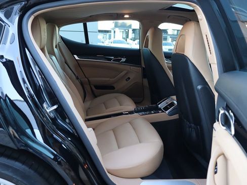 Used 2016 Porsche Panamera Edition w/ Premium Package Plus image 36