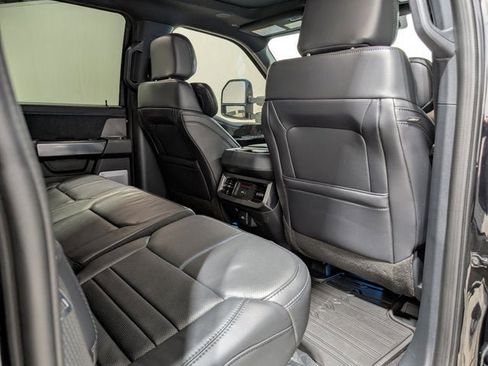 Used 2025 Ford F250 Platinum image 20
