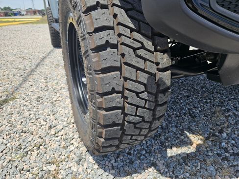 New 2026 Jeep Gladiator Sport AWD/4WD image 10
