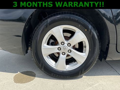 Used 2017 Toyota Sienna LE image 32