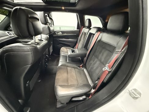 Used 2021 Jeep Grand Cherokee SRT image 24