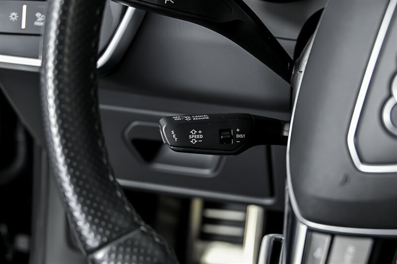 Used 2021 Audi RS 6 AWD/4WD image 27