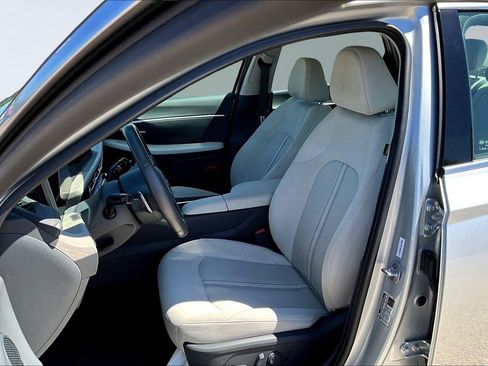 Used 2025 Hyundai Sonata SEL FWD image 21