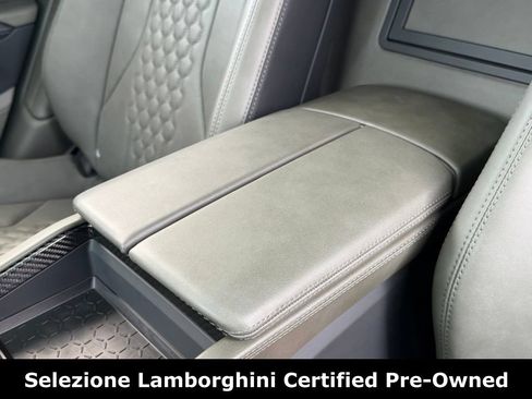 Used 2024 Lamborghini Urus S AWD/4WD image 40