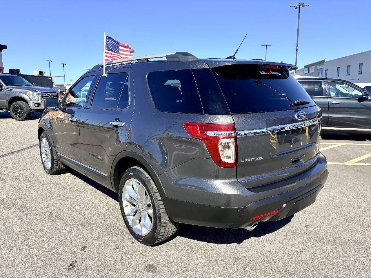 Used 2015 Ford Explorer Limited w/ Equipment Group 302A AWD/4WD image 4