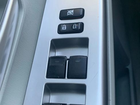 Used 2014 Toyota Prius V Five image 24